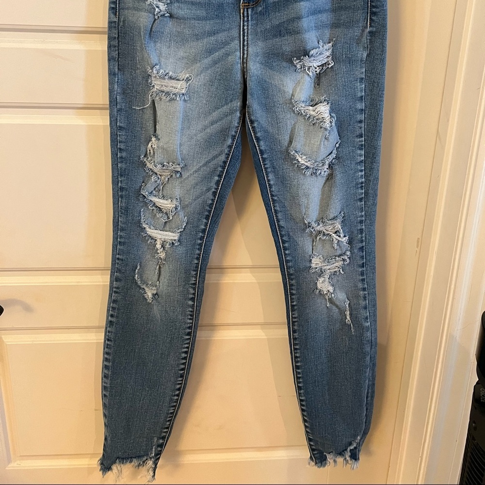 These are Cello jeans 👖 size 3 ❤️